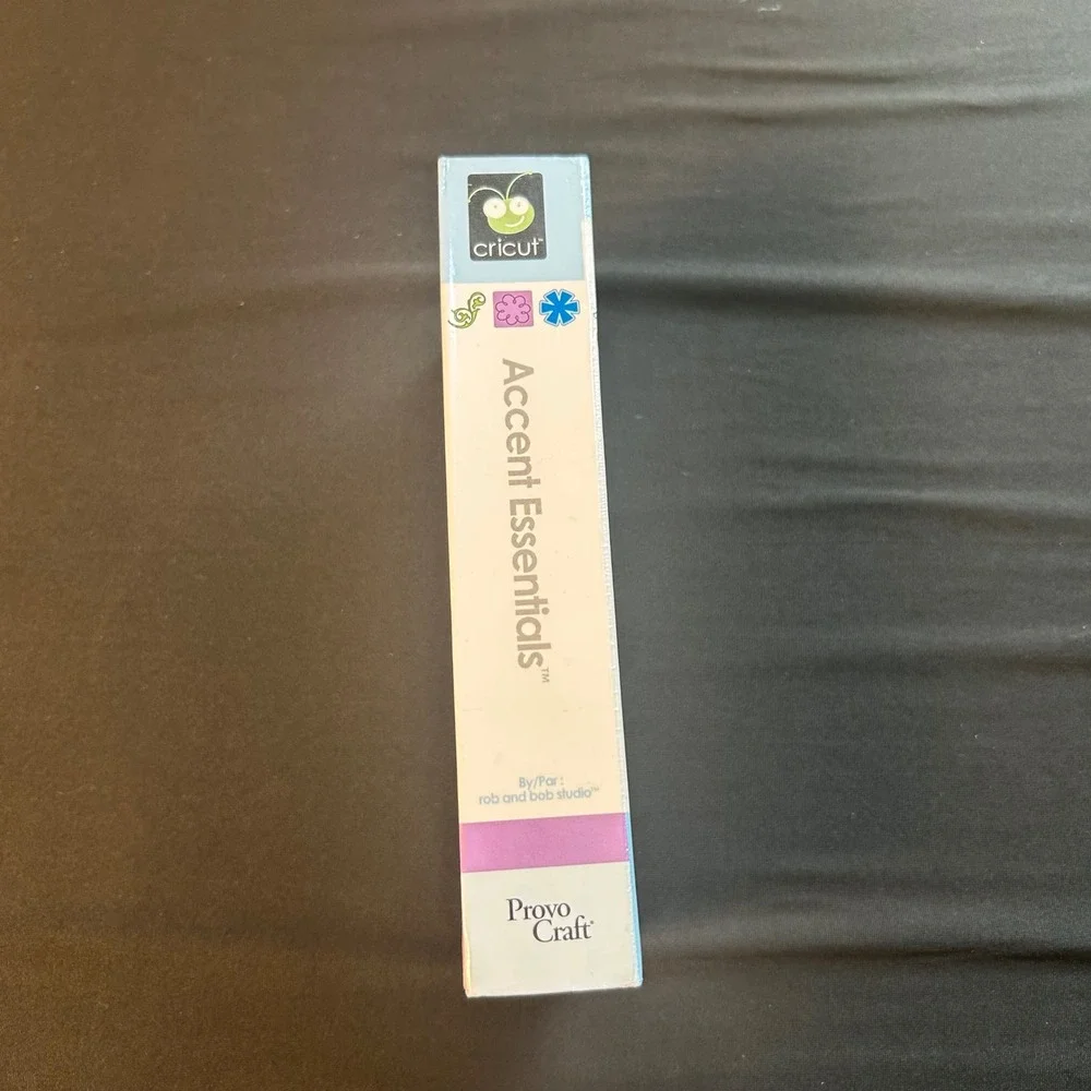 Cricut electronic cutter Accent Essentials cartridge‎ Link Status Unknown